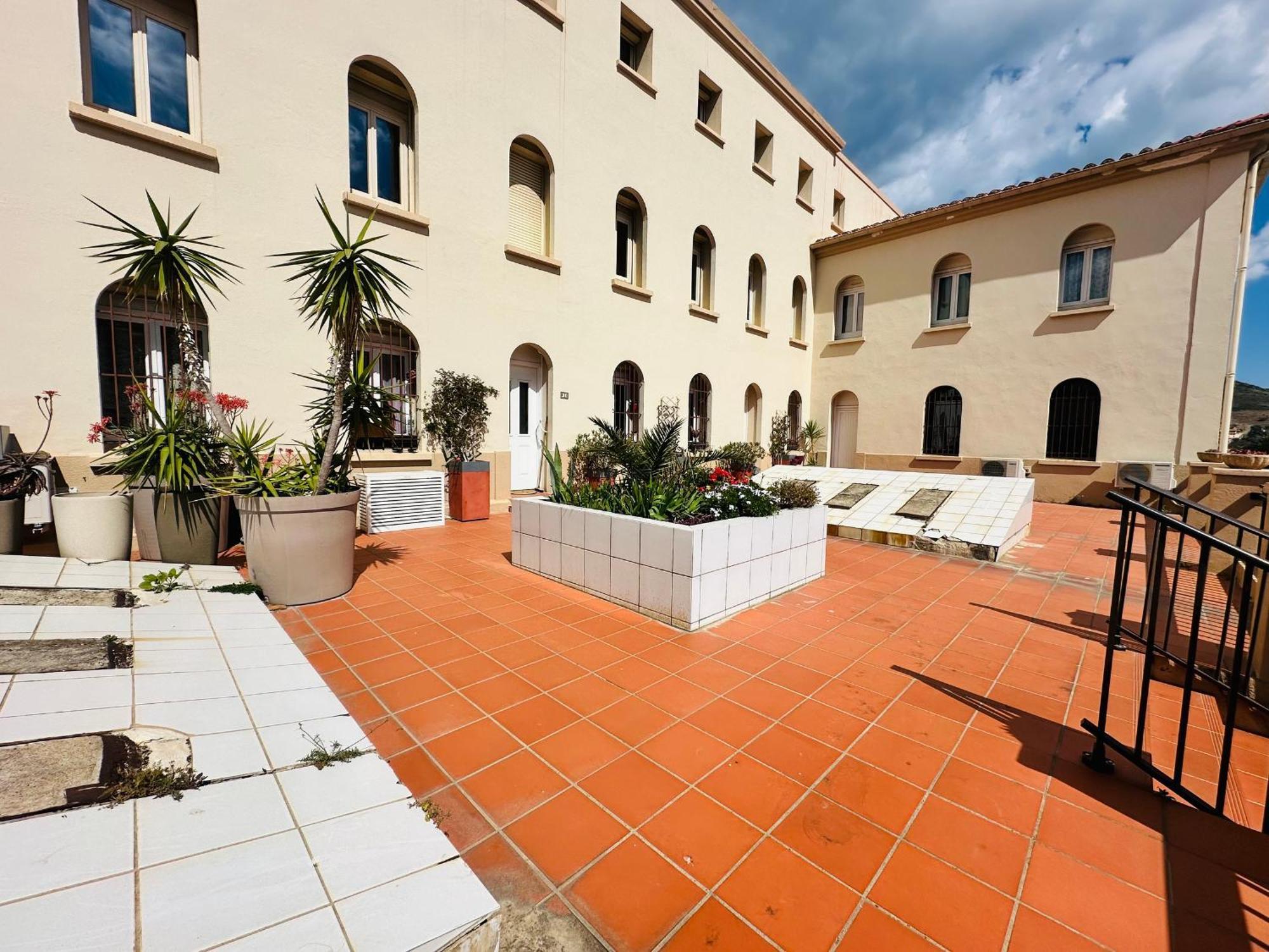 Appartement En Duplex 4 Couchages Au Coeur De Port-Vendres, Face A La Place De L'Obelisque - Fr-1-309-337 Port Vendres Luaran gambar
