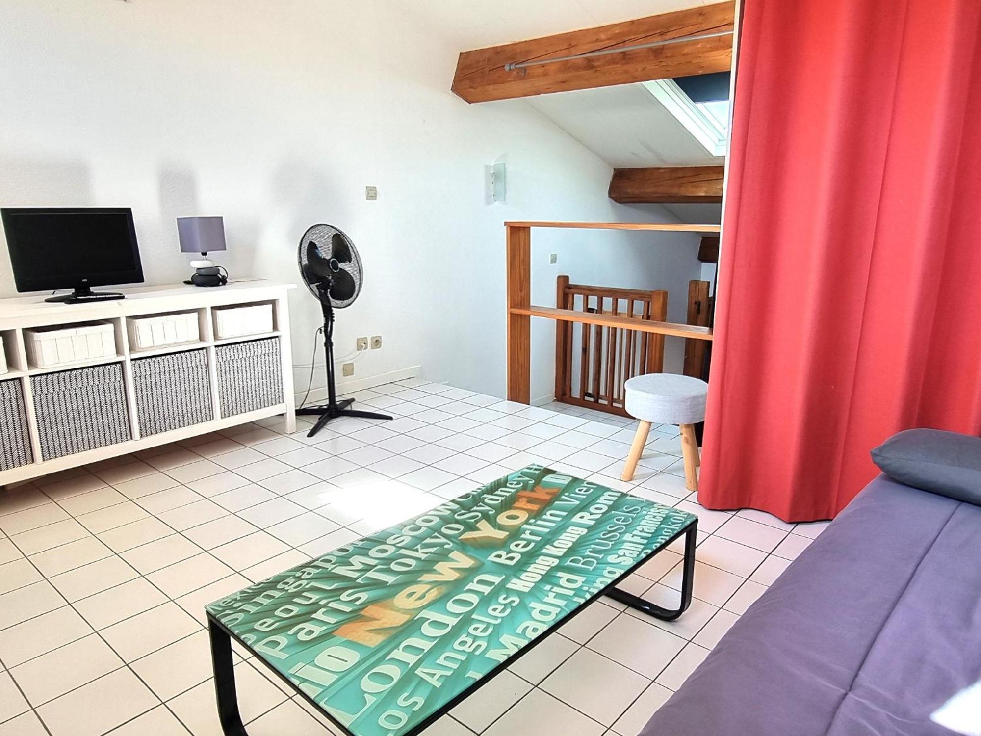 Appartement En Duplex 4 Couchages Au Coeur De Port-Vendres, Face A La Place De L'Obelisque - Fr-1-309-337 Port Vendres Luaran gambar
